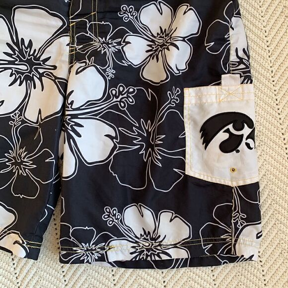 Iowa‎ Hawkeyes black & white Hawaiian Print Swim Trunks Board Shorts men’s large - Picture 2 of 8